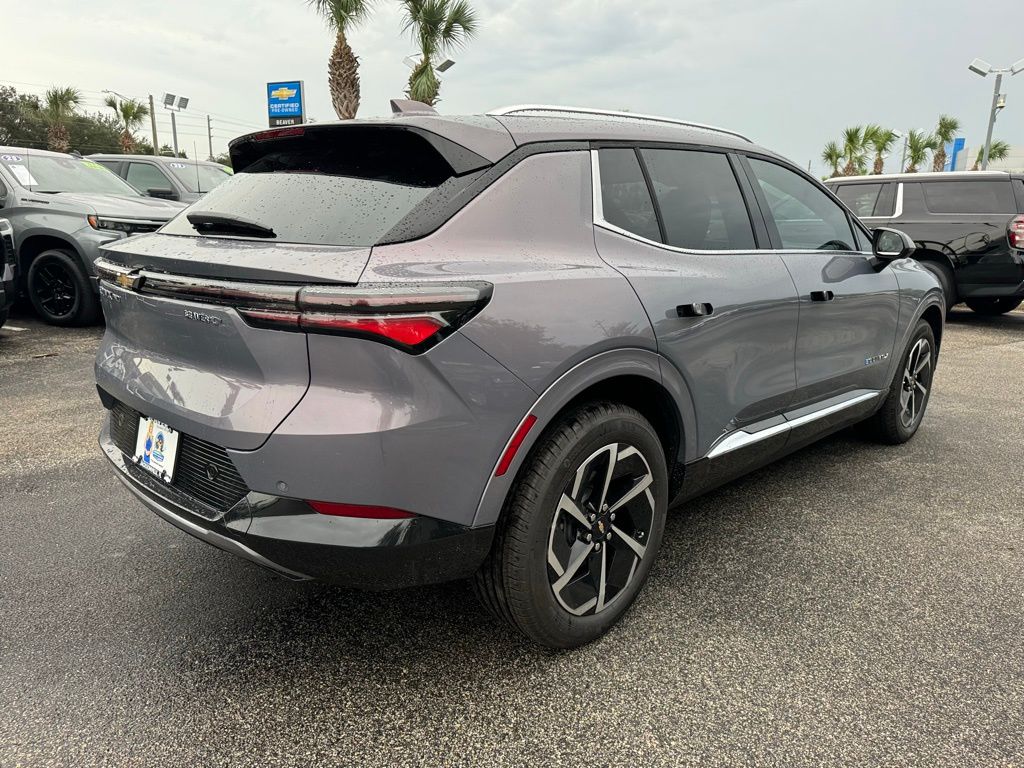 2024 Chevrolet Equinox EV LT 8