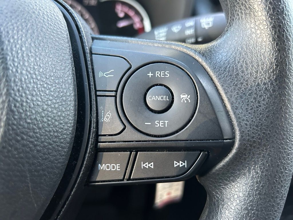 Thumbnail: 2024 Toyota RAV4 - 20