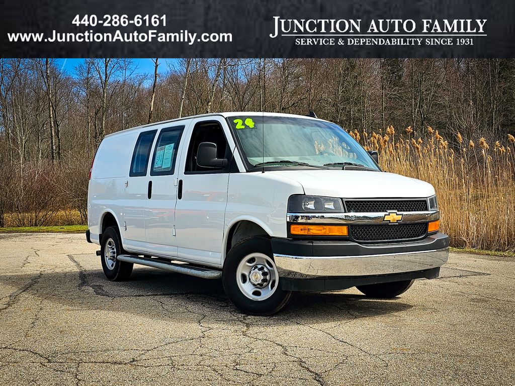 2024 Chevrolet Express Cargo 2500 RWD