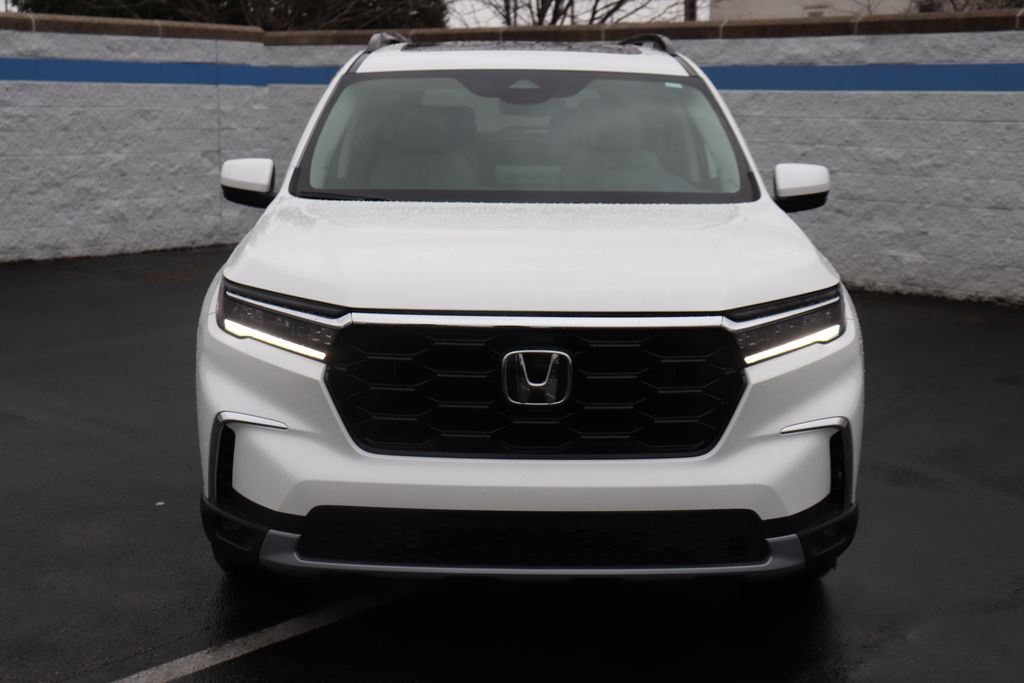 2025 Honda Pilot Touring 8