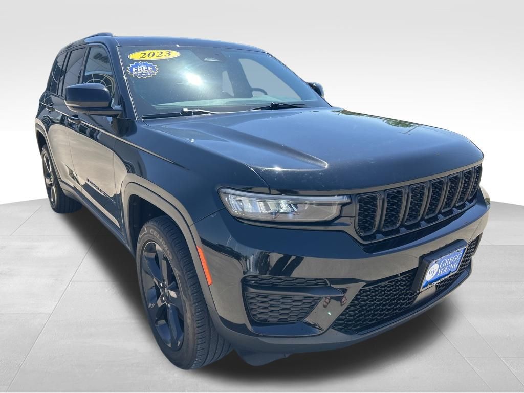 Used 2023 Jeep Grand Cherokee SUV