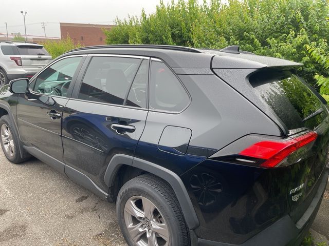 2022 Toyota RAV4 XLE 4