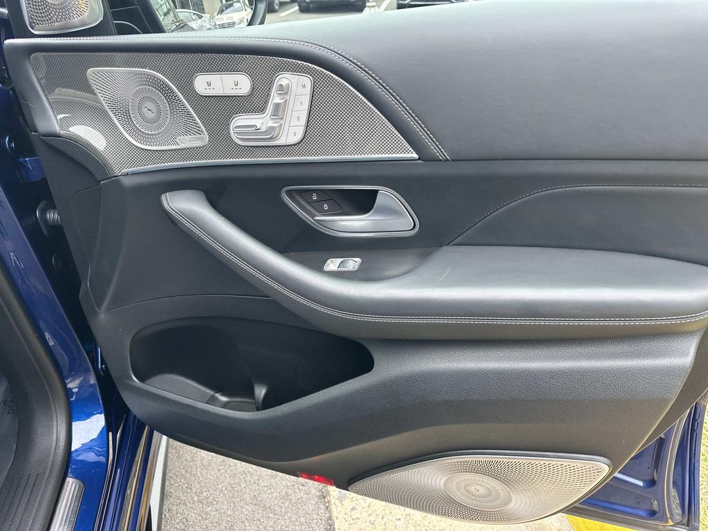 Thumbnail: 2021 Mercedes-Benz GLE - 17