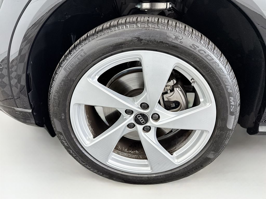 Thumbnail: 2025 Audi Q5 - 29