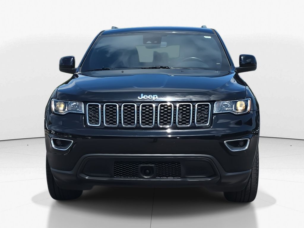 2021 Diamond Black Crystal Pearlcoat Jeep Grand Cherokee Laredo X RWD SUV