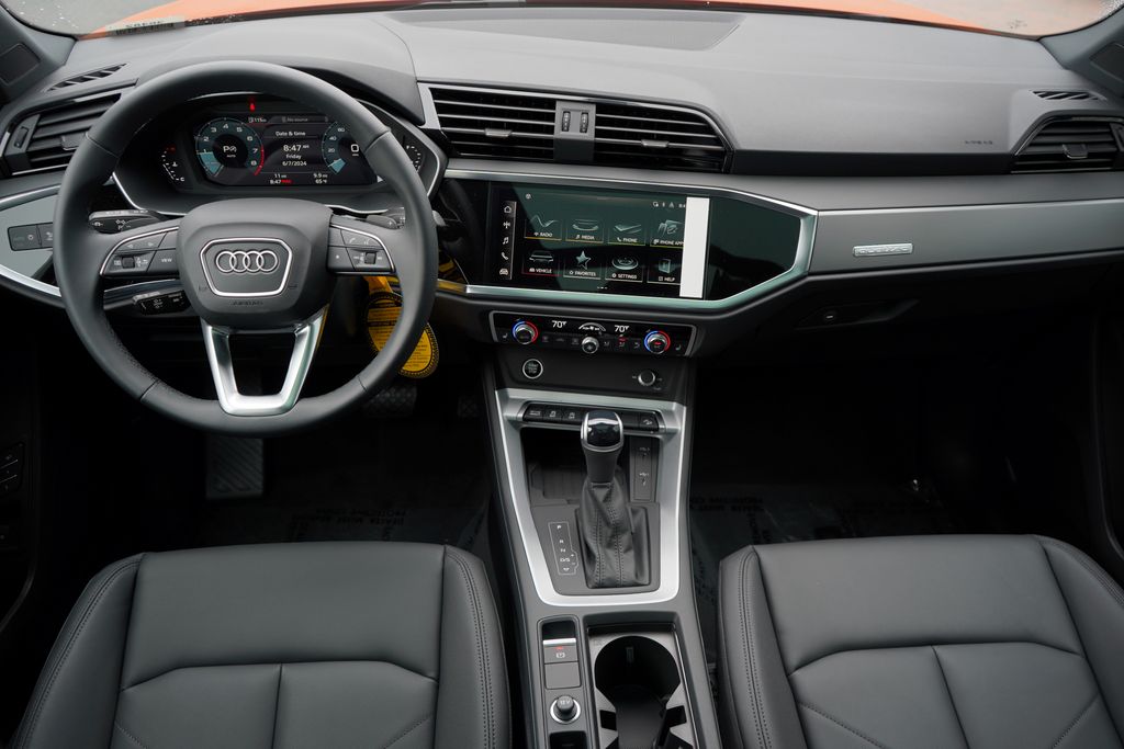 2024 Audi Q3  11