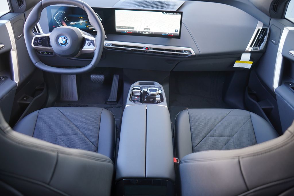 2025 BMW iX xDrive50 13