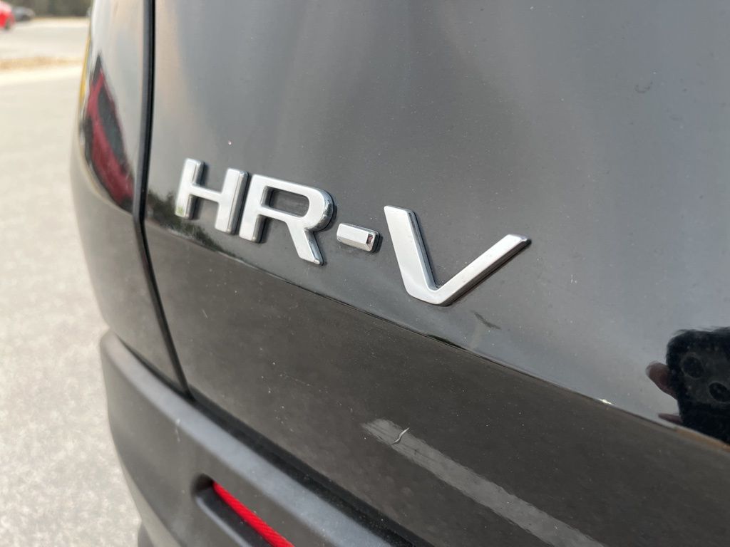 Thumbnail: 2025 Honda HR-V - 8