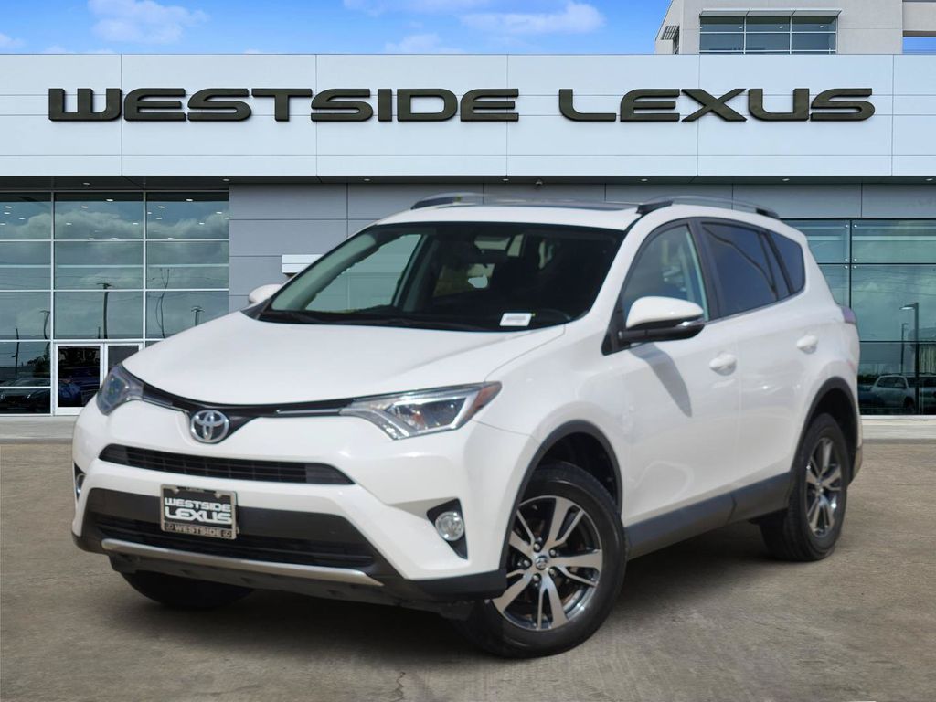 2016 Toyota RAV4 XLE White at Baytown Hyundai