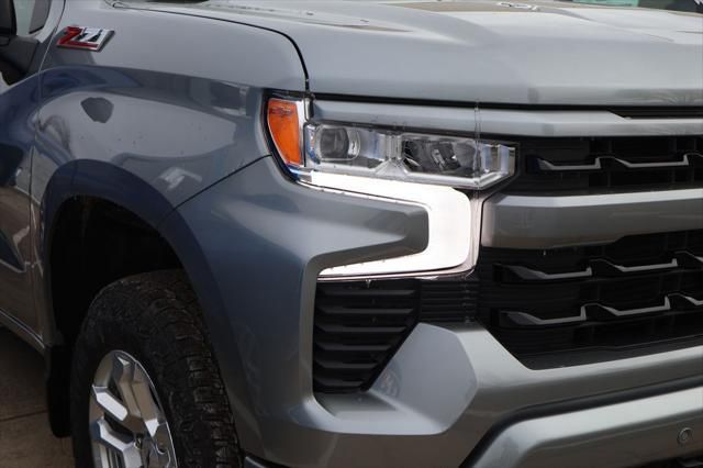 Thumbnail: 2026 Chevrolet Silverado 1500 - 3