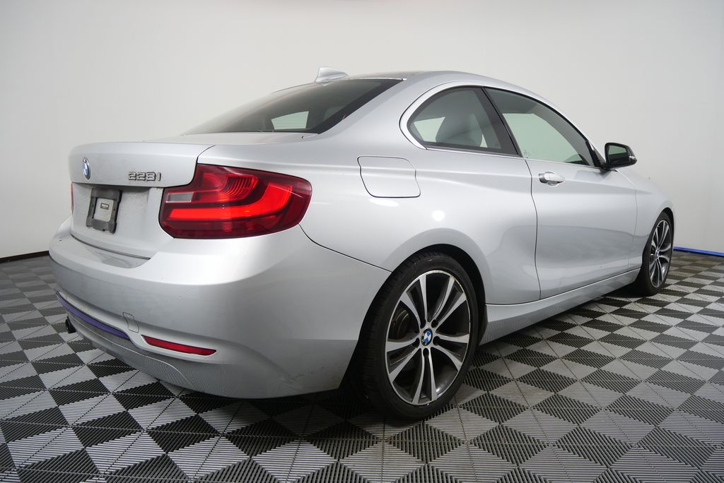 Thumbnail: 2014 BMW 2 Series - 3