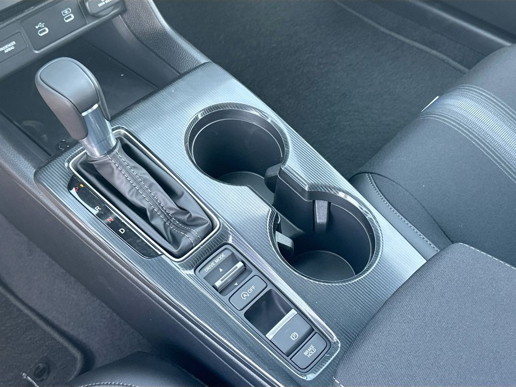 2025 Honda Civic Sport 14