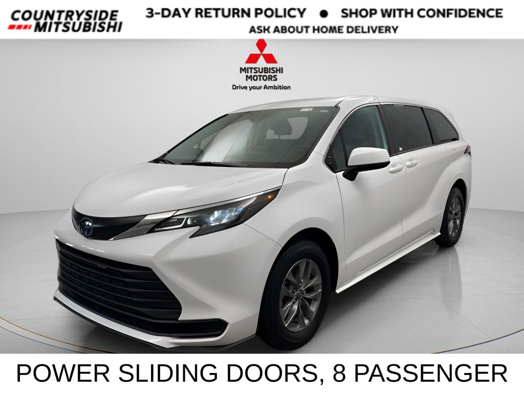 2024 Toyota Sienna LE 8-Passenger FWD