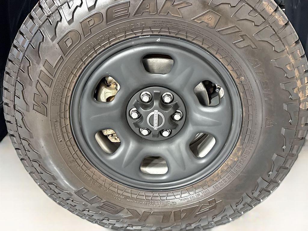 Thumbnail: 2022 Nissan Frontier - 32