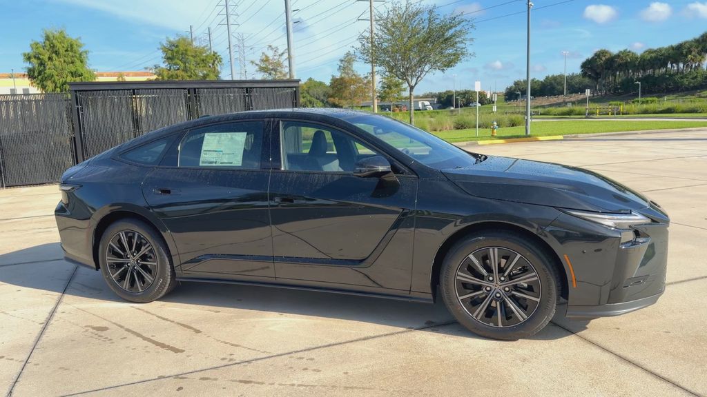 Thumbnail: 2026 Lexus ES - 2