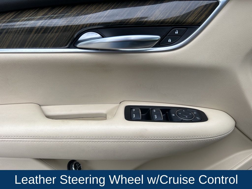 2017 Cadillac XT5 Standard