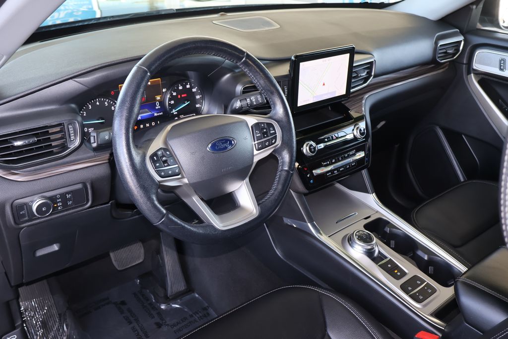 2022 Ford Explorer Limited 9