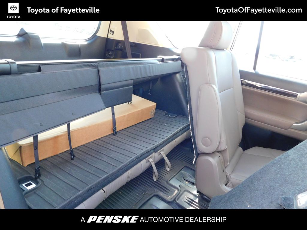 Thumbnail: 2022 Lexus GX - 5