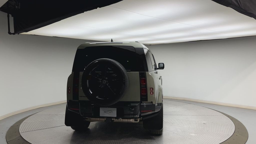 Thumbnail: 2024 Land Rover Defender - 3