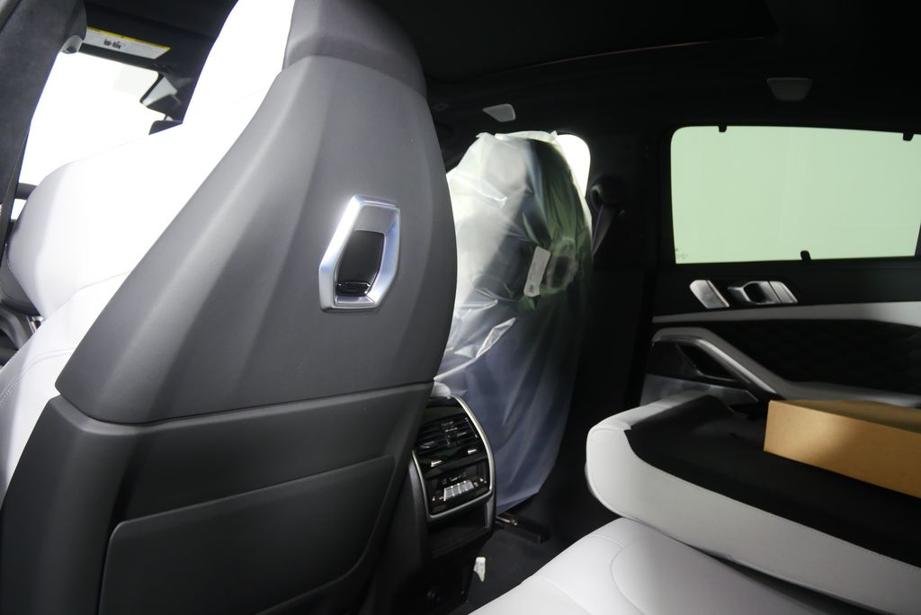 Thumbnail: 2026 BMW X6 - 19