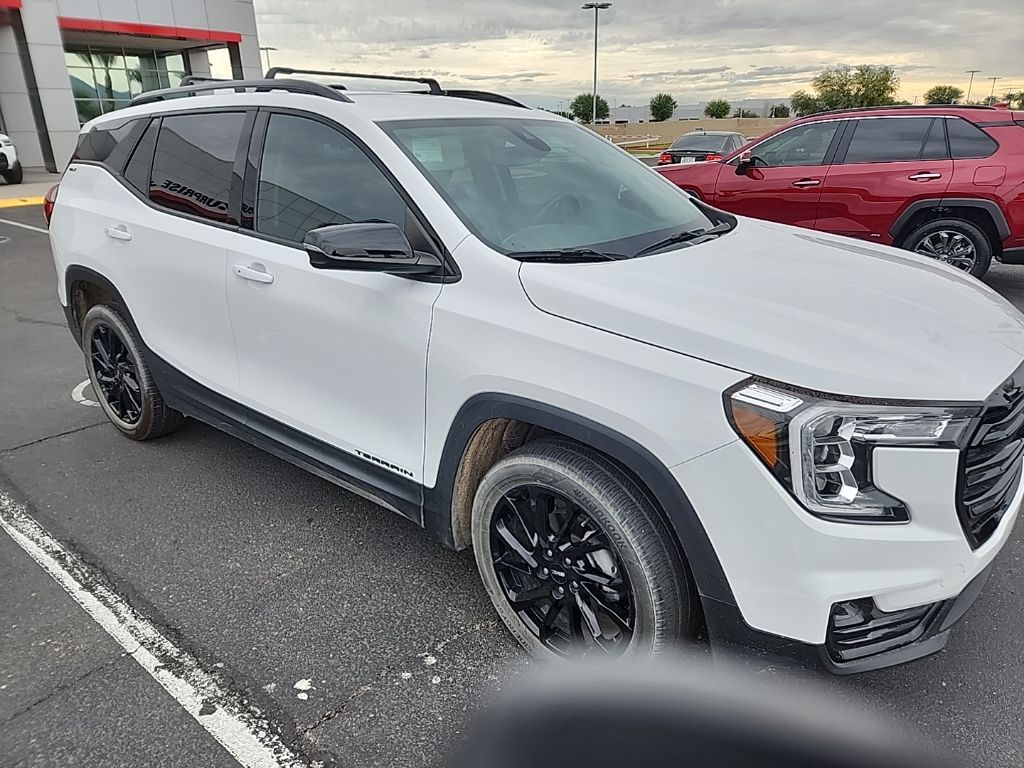Thumbnail: 2024 GMC Terrain - 3