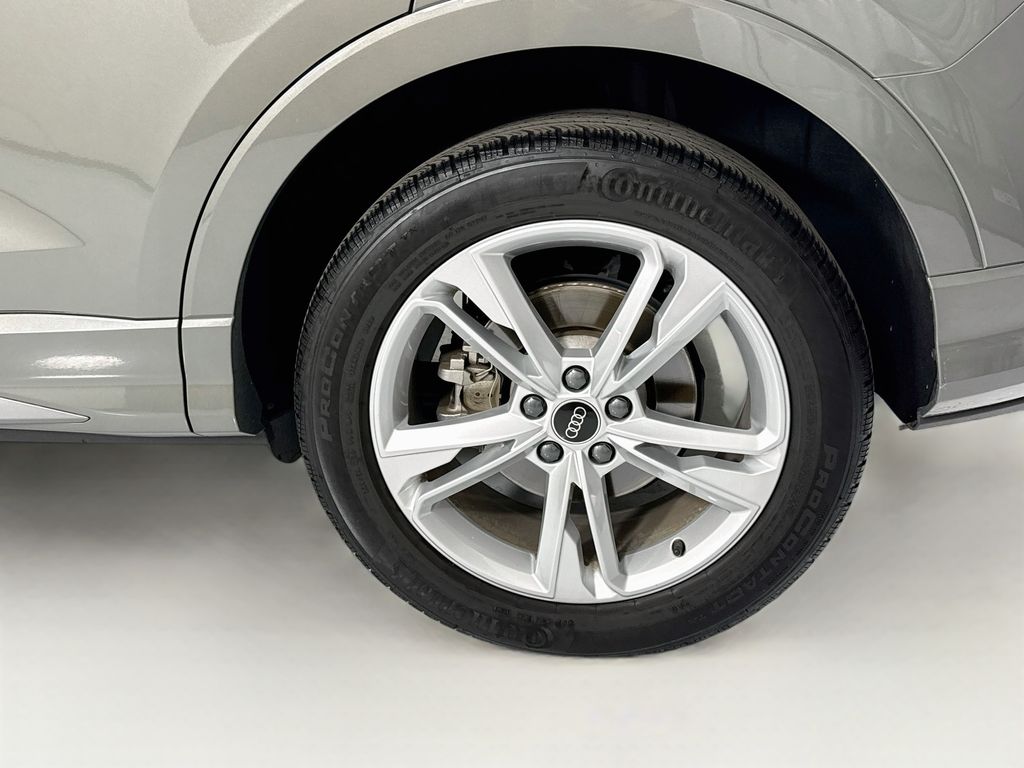 Thumbnail: 2023 Audi Q3 - 31