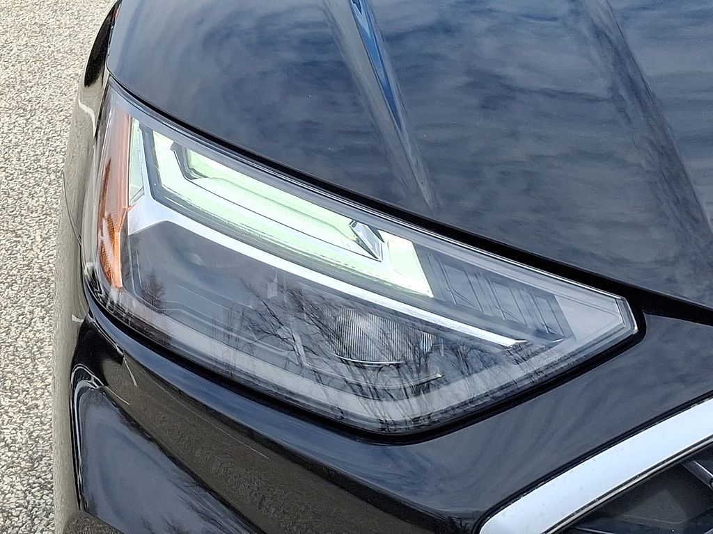 Thumbnail: 2022 Audi Q5 - 9