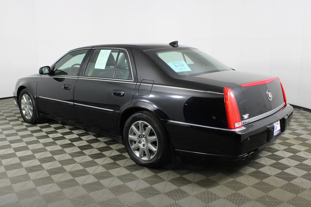 Used 2009 Cadillac DTS for sale in 
