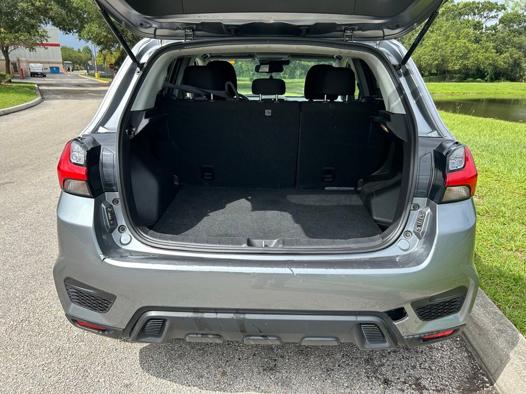 Thumbnail: 2021 Mitsubishi Outlander Sport - 10