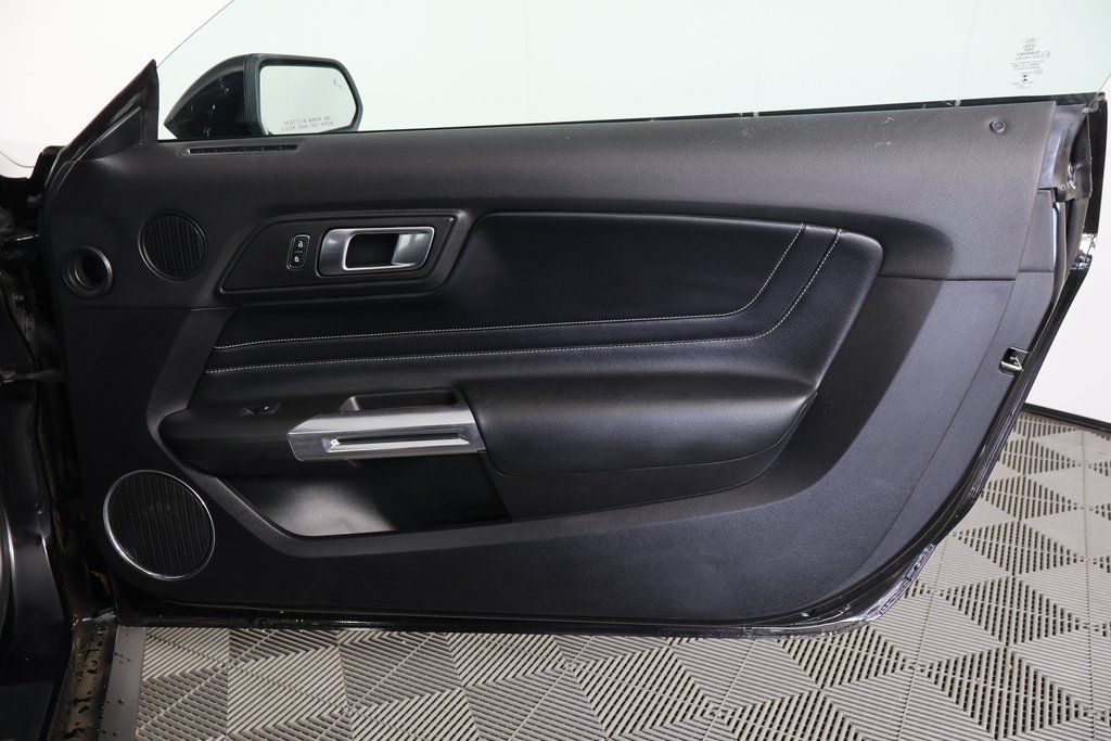 Thumbnail: 2022 Ford Mustang - 11