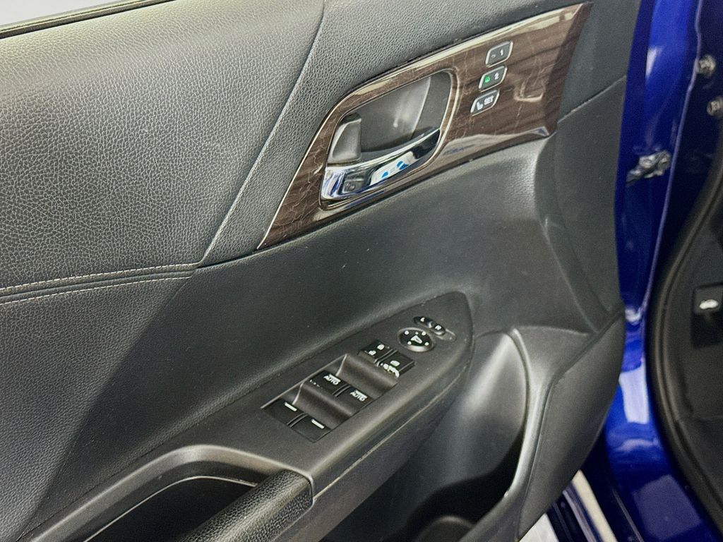 Used Car 2017 Honda Accord Hybrid  Touring For Sale Under $15,000 In Austin, Texas