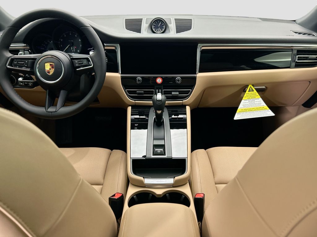 Thumbnail: 2026 Porsche Macan - 16