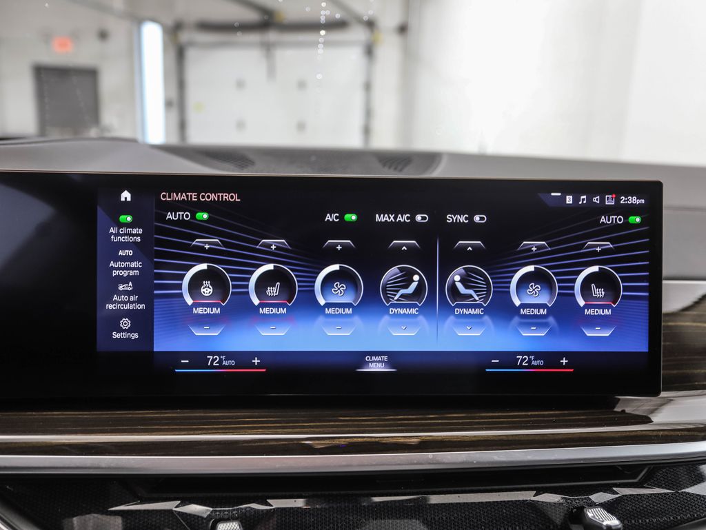 Thumbnail: 2023 BMW X7 - 16