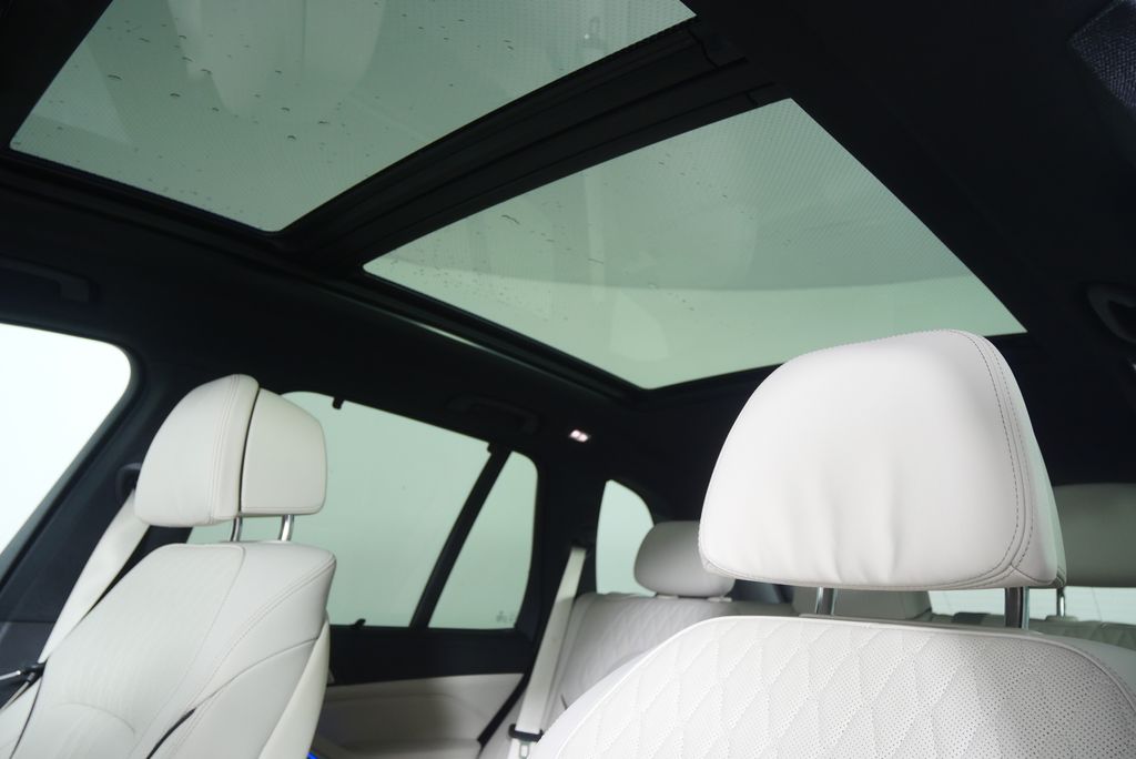 Thumbnail: 2023 BMW X5 - 8