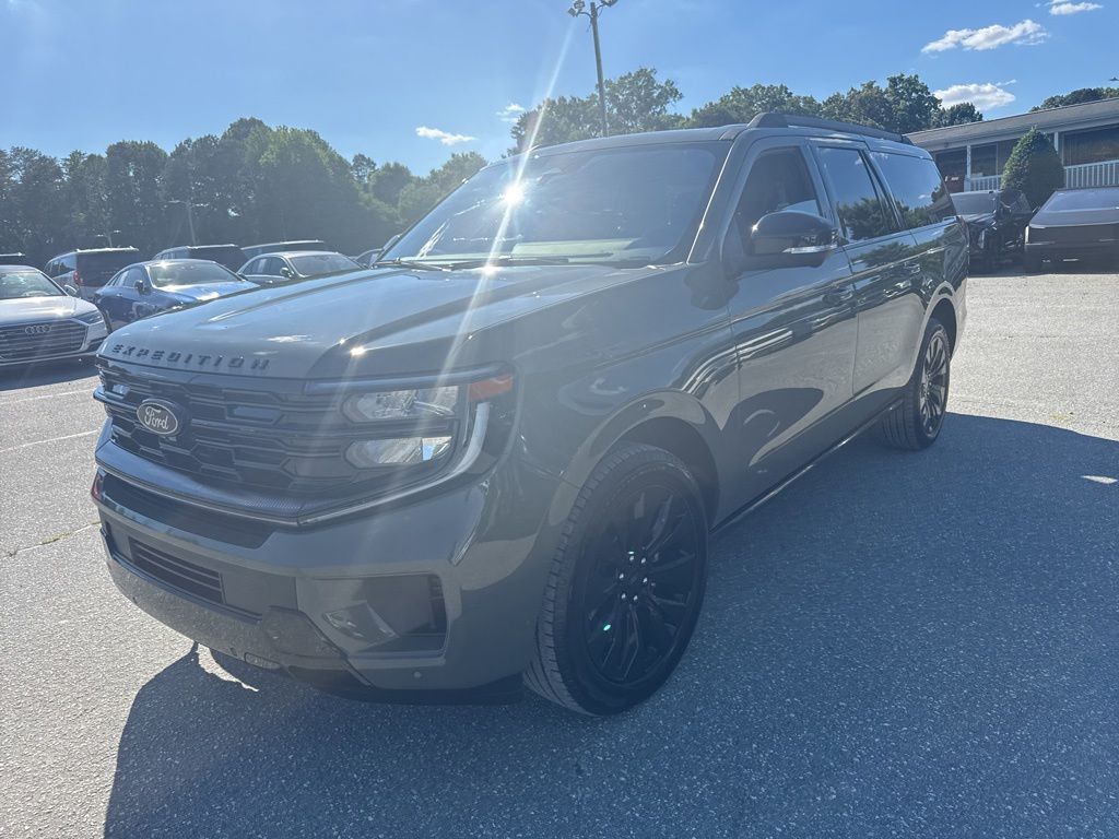 2025 Ford Expedition Platinum MAX 4x4's photo