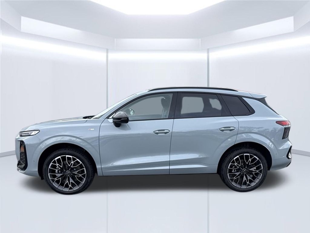 Thumbnail: 2026 Audi Q3 - 2