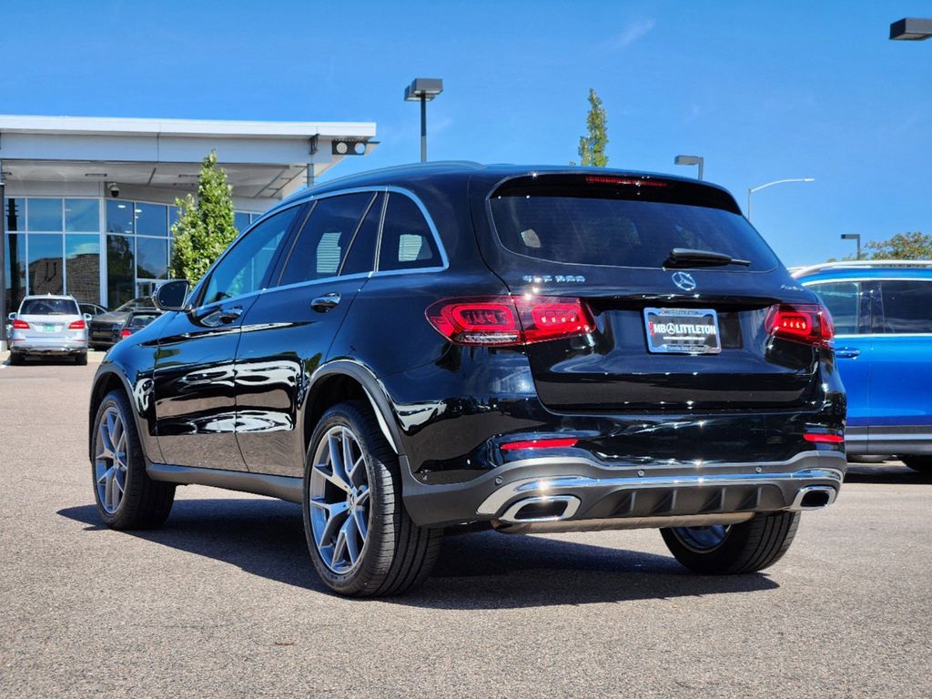 2021 Mercedes-Benz GLC GLC 300 7