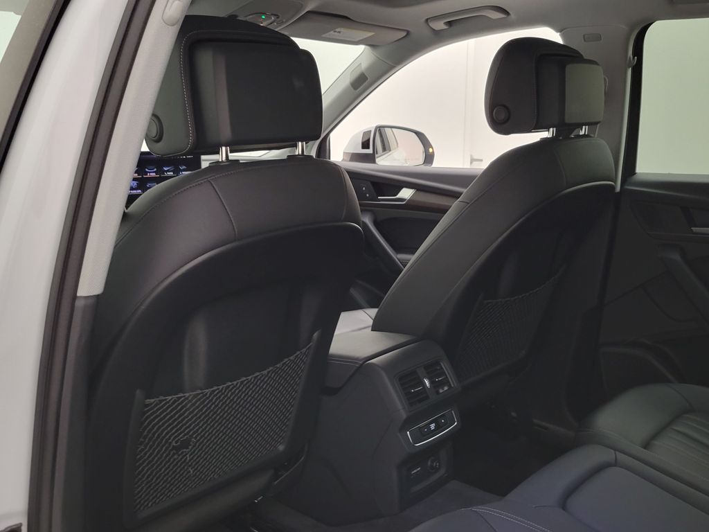 Thumbnail: 2023 Audi Q5 - 24