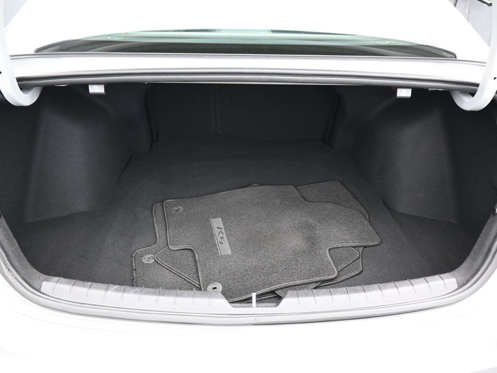 Used 2023 Wolf Gray Kia GT-Line image 34