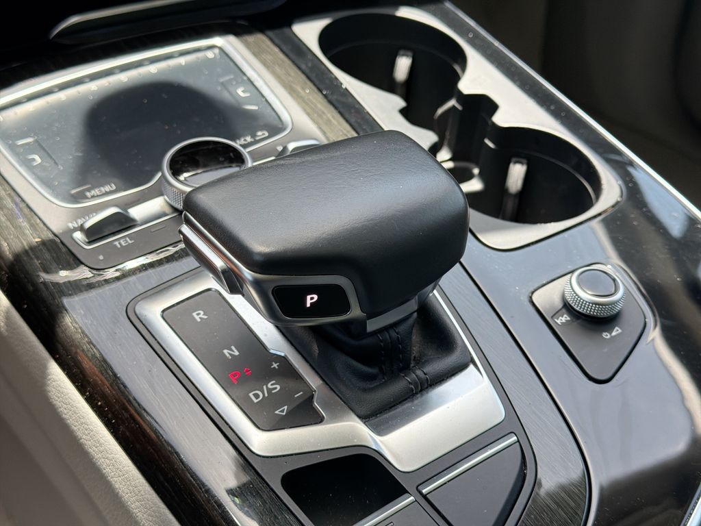Thumbnail: 2017 Audi Q7 - 20