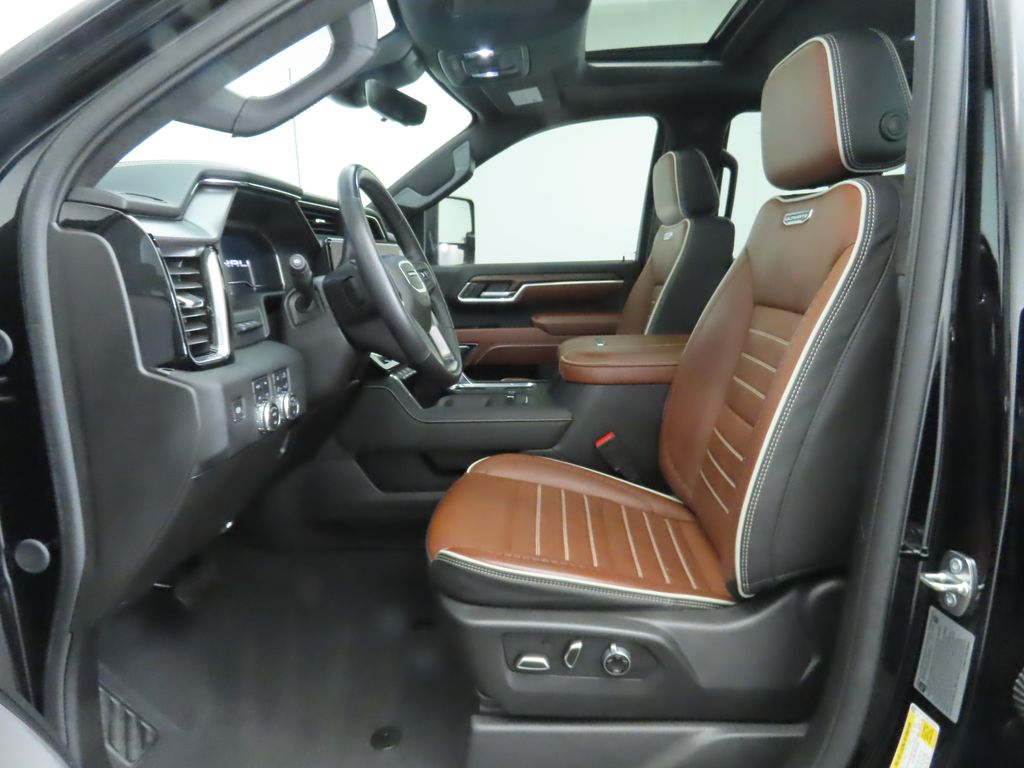 Thumbnail: 2024 GMC Sierra 3500 - 20