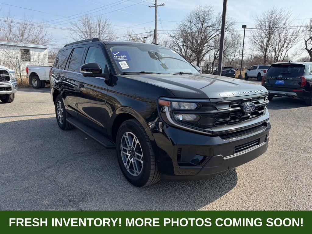 2025 Ford Expedition Active RWD