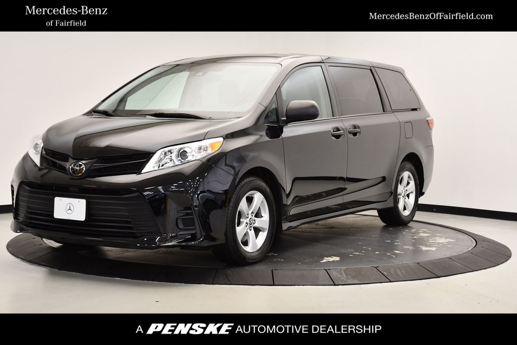 2020 Toyota Sienna SE -
                Fairfield, CT