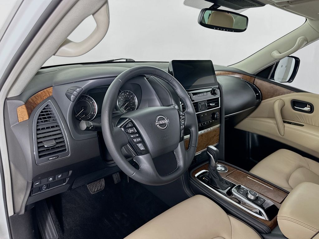 2023 Nissan Armada SL 9