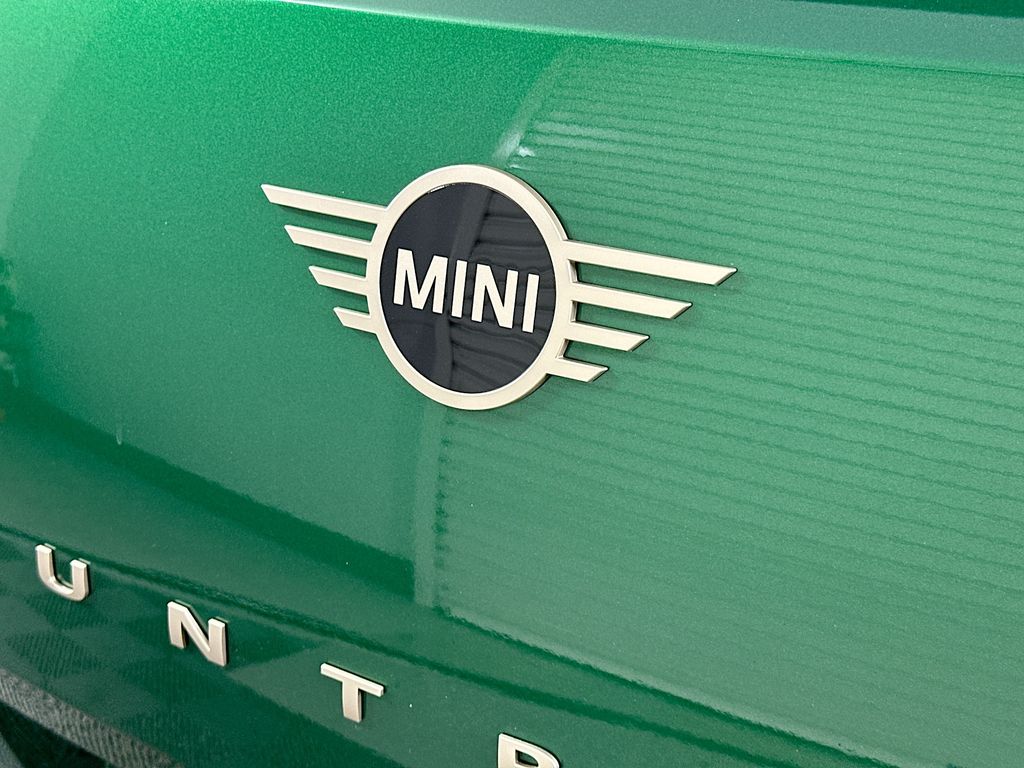 2025 MINI Cooper Countryman Iconic 22