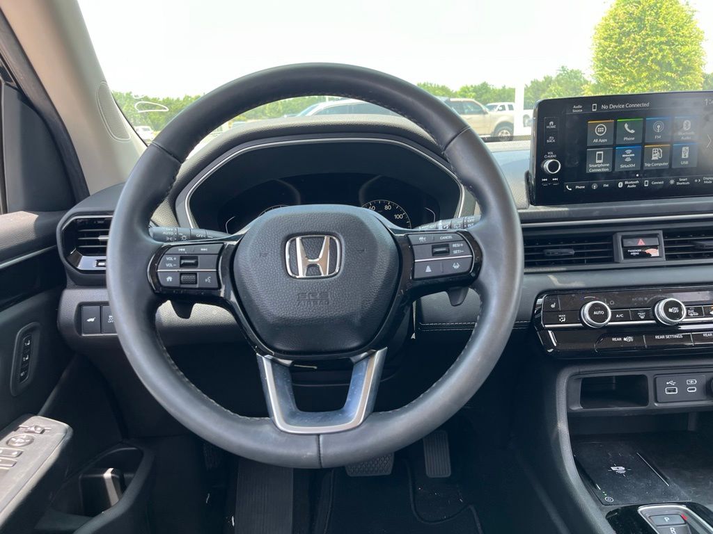Thumbnail: 2024 Honda Pilot - 15