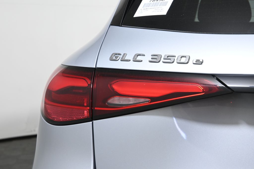 2025 Mercedes-Benz GLC 350 12