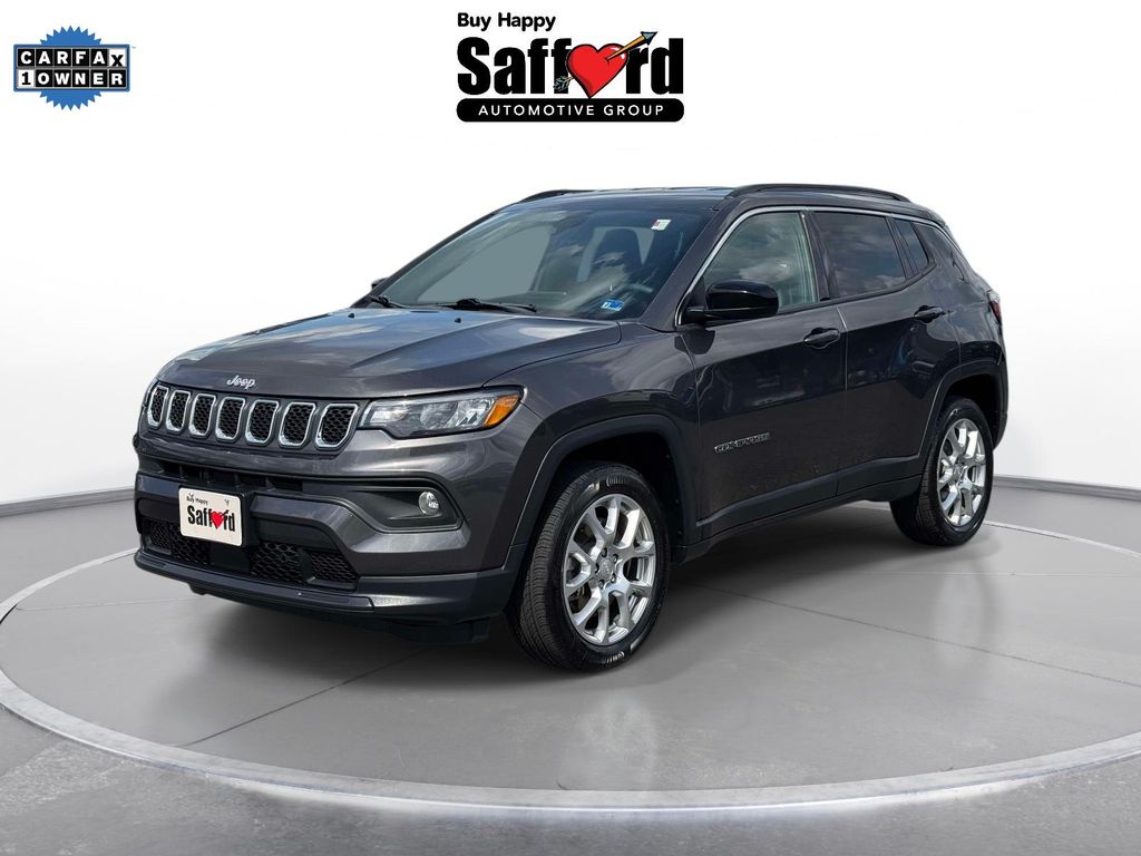 2023 Jeep Compass Latitude Lux