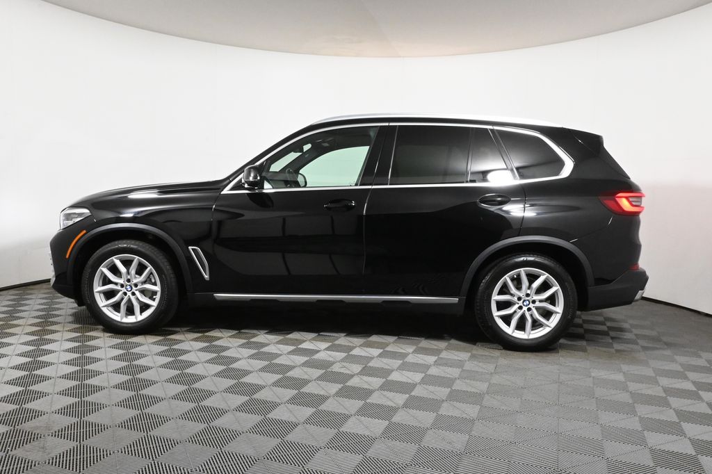 Thumbnail: 2021 BMW X5 - 2
