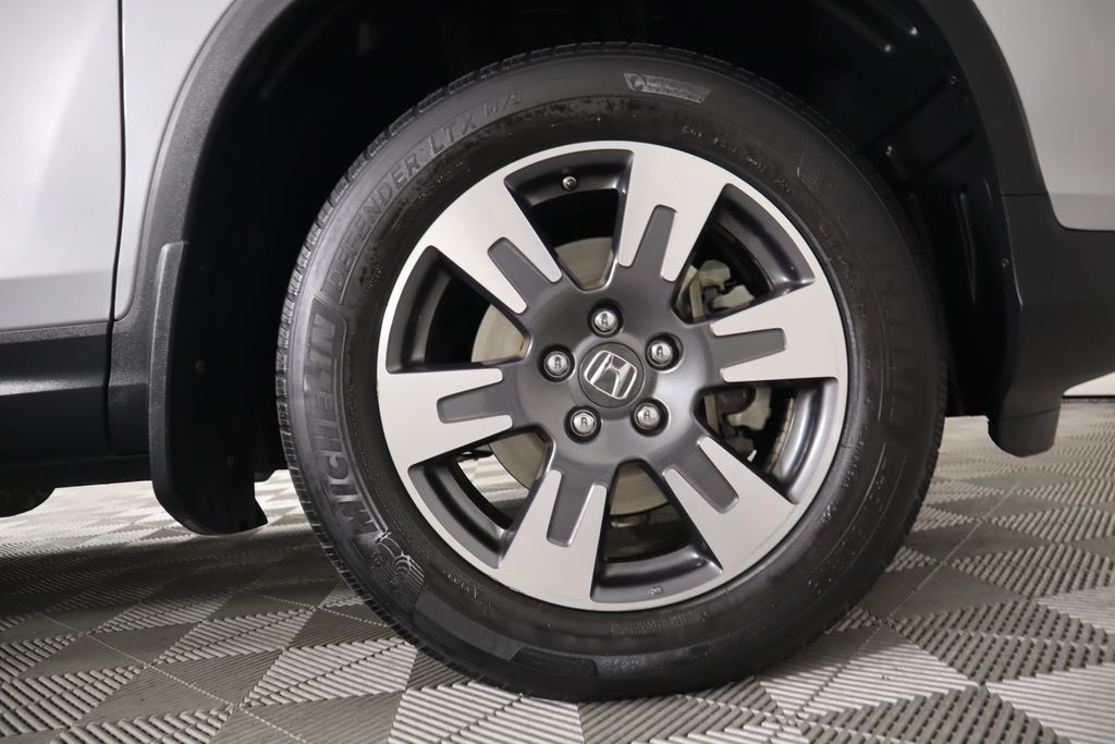 2019 Honda Ridgeline RTL-E 32